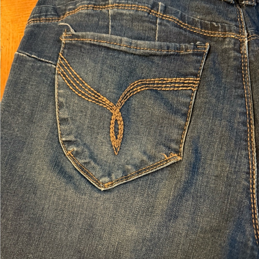 Royalty for me - WannaBetaButt size 14 jeans - Picture 6 of 9